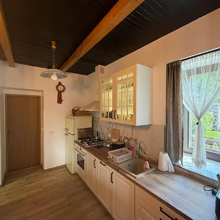 Apartmán Carov