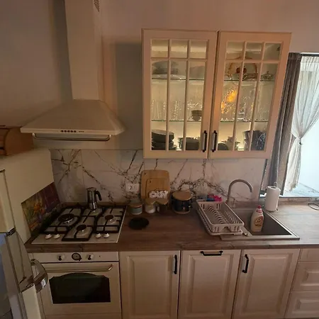 Carov Apartment *